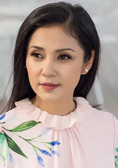 Diễn viên Việt Trinh dừng đóng phim để chăm sóc con trai