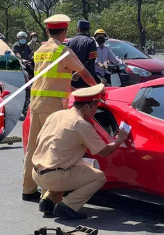 Công an thông tin về vụ ô tô Ferrari đâm xe máy làm 1 người tử vong