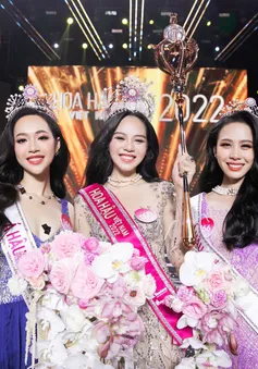 Huỳnh Thị Thanh Thủy đăng quang Hoa hậu Việt Nam 2022