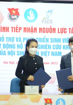 Hội Sinh viên Việt Nam tiếp nhận 20 tỷ đồng từ bà Lê Nữ Thùy Dương