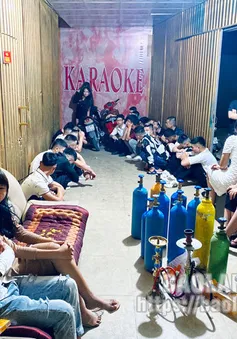 24 thanh niên dương tính với ma túy tại quán karaoke