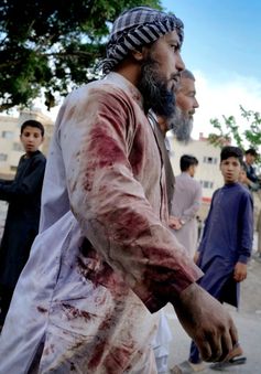 Nổ bom kinh hoàng tại nhà thờ Hồi giáo ở Afghanistan, hơn 50 người thương vong