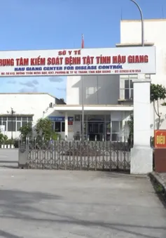 Cách chức Giám đốc CDC Hậu Giang liên quan đến vụ Việt Á