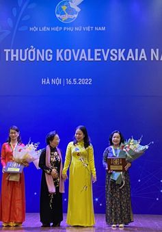 Trao giải Kovalevskaia cho nhà khoa học nữ xuất sắc