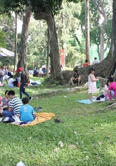 TP Hồ Chí Minh: Các điểm vui chơi, giải trí tại trung tâm đông kín người dân