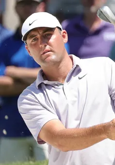 Scottie Scheffler dẫn đầu sau vòng 3 giải golf Charles Schwab Challenge