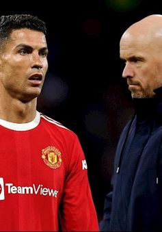 Ronaldo đòi ra đi, Erik ten Hag thiết quân luật ở Man Utd