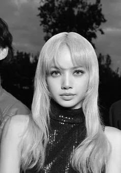 V (BTS), Lisa (BLACKPINK) và Park Bo Gum - Bộ ba quyền lực "khuấy đảo" Tuần lễ thời trang Paris