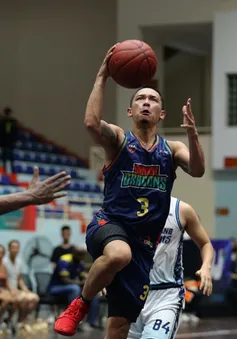 VBA 2022 - Game 23: Danang Dragons lần đầu tận hưởng chiến thắng trên sân nhà