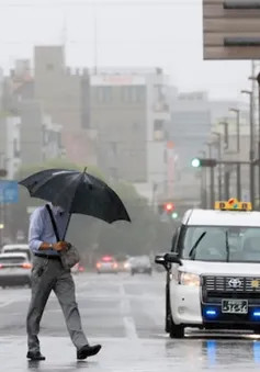 Bão nhiệt đới Meari tấn công Nhật Bản gây mưa lớn