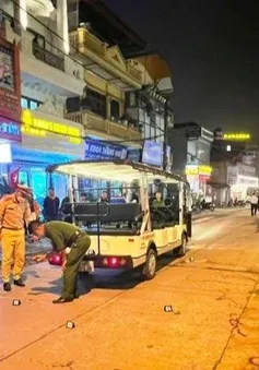 Va chạm xe điện thí điểm chở khách du lịch, một cháu bé 5 tuổi ở Sa Pa tử vong