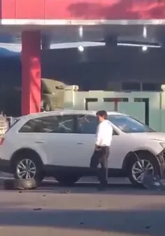 Tai nạn liên hoàn giữa 3 xe ô tô ở Đà Nẵng