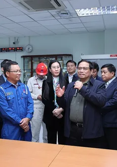 Thủ tướng Phạm Minh Chính thăm các cơ sở kinh tế quan trọng ở tỉnh Quảng Ngãi