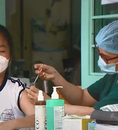 TP Hồ Chí Minh tổ chức cao điểm tiêm vaccine phòng COVID-19