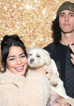 Rộ tin Vanessa Hudgens đính hôn với ngôi sao MLB Cole Tucker