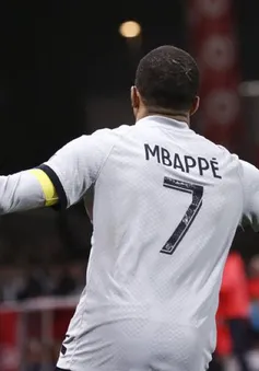 Kylian Mbappe tỏa sáng, PSG thắng kịch tính Brest | Vòng 27 Ligue I