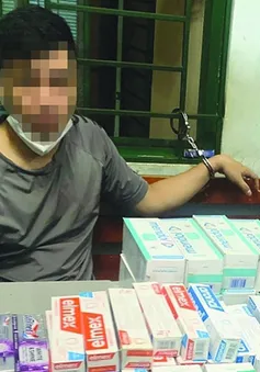 Ma túy “nóng” qua tuyến hàng không, bưu điện