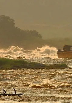 Lật thuyền trên sông Congo khiến ít nhất 30 người chết và hơn 160 người mất tích