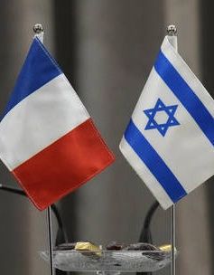 Các trường học Do Thái ở thủ đô Pháp sơ tán vì lo ngại đánh bom