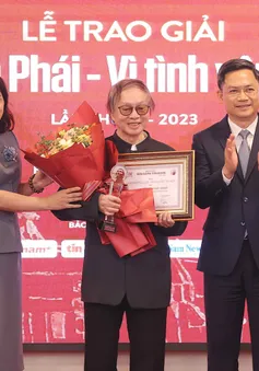 Đạo diễn Đặng Nhật Minh được trao Giải thưởng Lớn "Bùi Xuân Phái - Vì tình yêu Hà Nội"