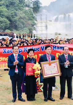 1000 người biểu diễn hát Then, đàn Tính trước du khách xác lập kỉ lục Việt Nam