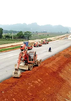 Yêu cầu hoàn thành dứt điểm các cao tốc mới khai thác