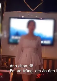 Karaoke ôm núp bóng nhà hàng: Không chọn đồ ăn mà chọn... 'đào"