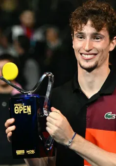 Ugo Humbert giành chức vô địch giải quần vợt Moselle mở rộng