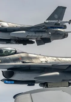 Khai trương trung tâm huấn luyện phi công Ukraine điều khiển F-16