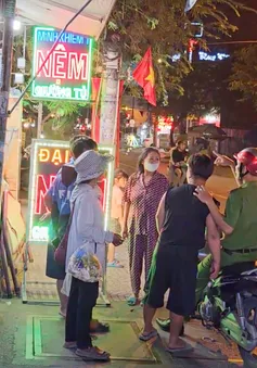 Bé gái sơ sinh bị bỏ lại trong hẻm tại TP Hồ Chí Minh