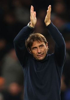 HLV Antonio Conte trên đường trở lại dẫn dắt Juventus