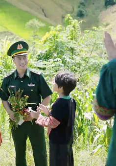 Cuộc chiến không giới tuyến - Tập cuối: Tình yêu chớm nở giữa Đồn trưởng Trung và lang Phương