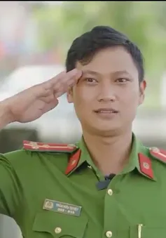 Thượng úy công an cứu nam sinh đuối nước nhận giải thưởng Thanh niên sống đẹp
