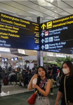 Indonesia báo động các sân bay nhằm ngăn chặn COVID-19