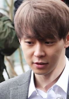 Hậu bê bối ma tuý, Park Yoochun tiếp tục phạm tội trốn thuế