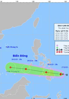 Bão JELAWAT đang hoạt động gần Biển Đông