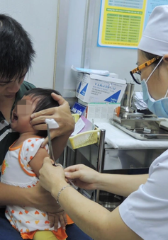 TP. Hồ Chí Minh: Khẩn trương tiêm vaccine 5 trong 1 cho trẻ