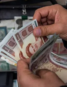 Iran và Nga chính thức từ bỏ đồng USD