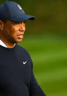 Tiger Woods tiếp tục trải qua 1 cuộc phẫu thuật