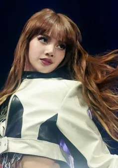 Lisa (BLACKPINK) - Nghệ sĩ K-Pop phá vỡ nhiều kỉ lục Guinness nhất thế giới