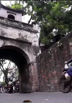 Hà Nội sáng sớm nhìn từ Ô Quan Chưởng
