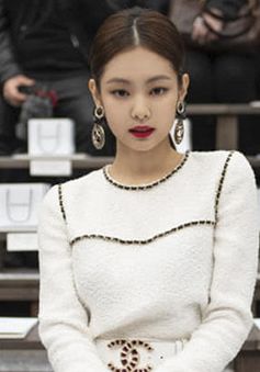 Jennie (BLACKPINK) và sức hút của "nữ hoàng thời trang" K-Pop