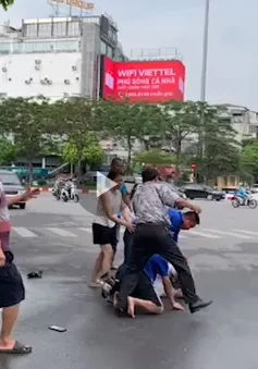 Phóng viên Đài PT-TH Hà Nội bị hành hung khi đang tác nghiệp