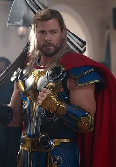 Chris Hemsworth thừa nhận đã "chán ngấy" vai diễn Thor