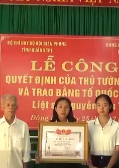 Quảng Trị trao bằng "Tổ quốc ghi công" cho thân nhân 2 gia đình Liệt sĩ