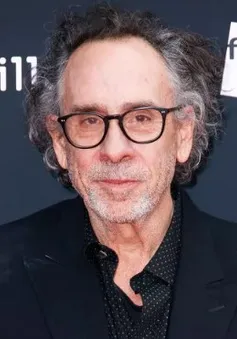 Tim Burton khó chịu vì bị AI "bắt chước"