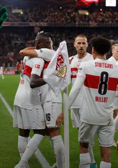 Stuttgart tạm vươn lên dẫn đầu Bundesliga mùa này