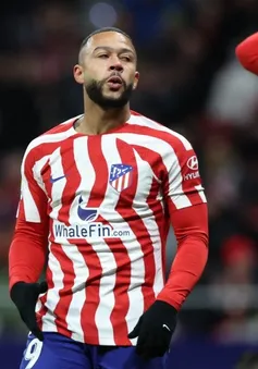 Memphis Depay lại "báo tin buồn" cho Atletico Madrid