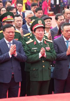 Lãnh đạo TP Hà Nội dâng hương tưởng nhớ Hoàng đế Quang Trung tại lễ hội Gò Đống Đa