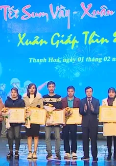 Chương trình "Tết sum vầy - Xuân chia sẻ"